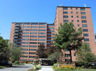31 Woodland St APT 5I, Hartford, CT 06105