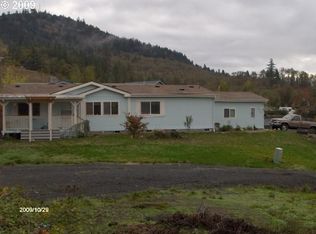 720 N Moss St, Lowell, OR 97452