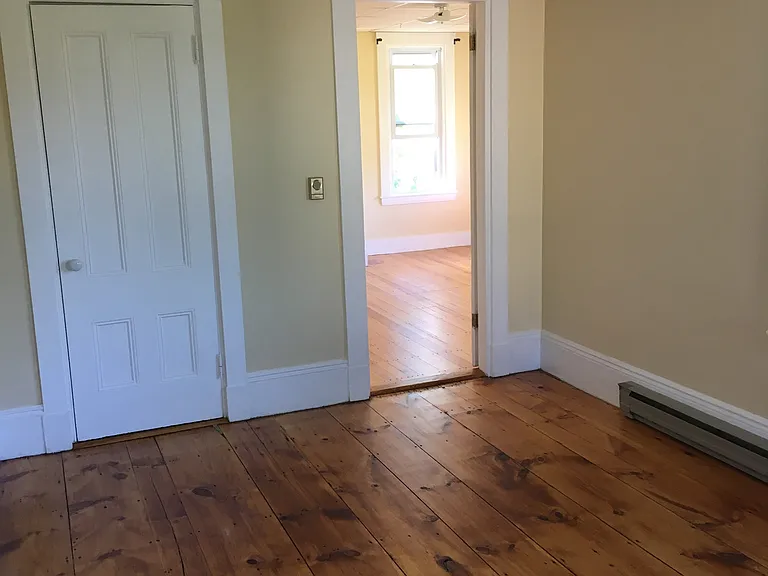 Academy Ave — Photo 6