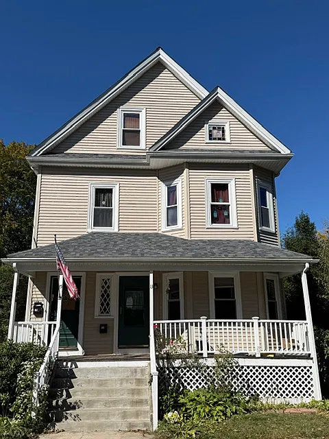13-15 Ash St #13