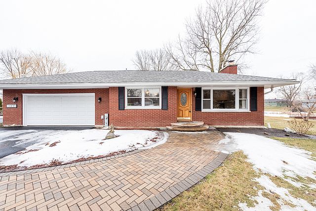 1st image of 13955 W Elm Ln