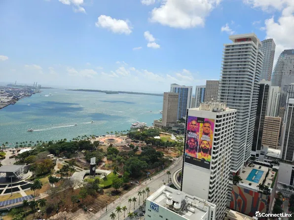 244 Biscayne Blvd, Miami, FL