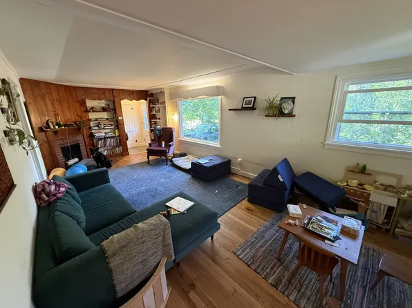 141 Pearsall Pl, Ithaca, NY 14850