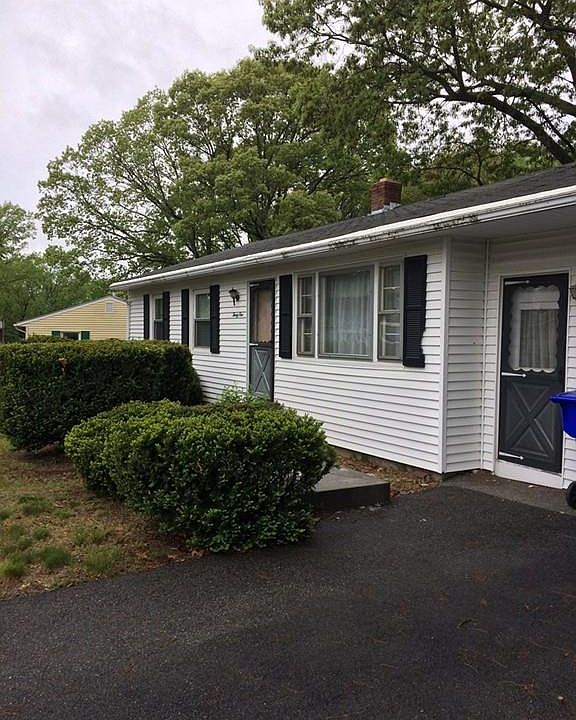 2nd image of 31 Pepin St