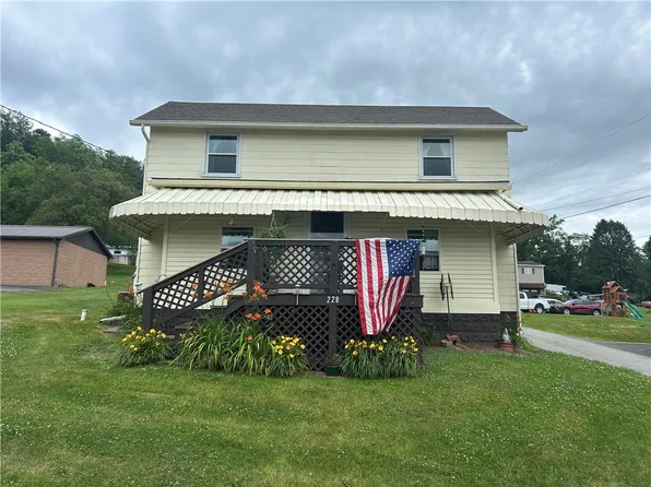 228 Union St, Dickerson Run, PA 15430