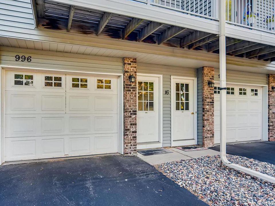 1st image of 996 Pondview Ct
