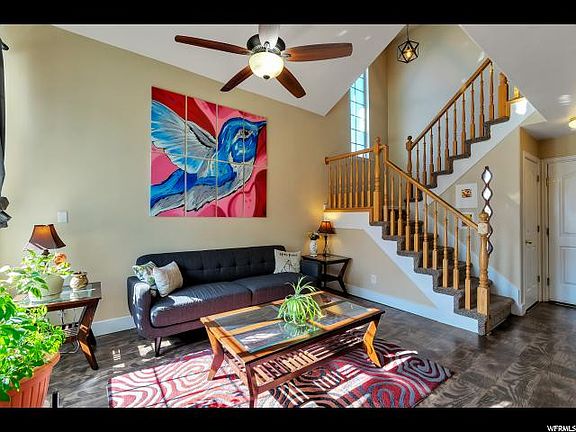 3rd image of 225 S Majestic Meadows Dr