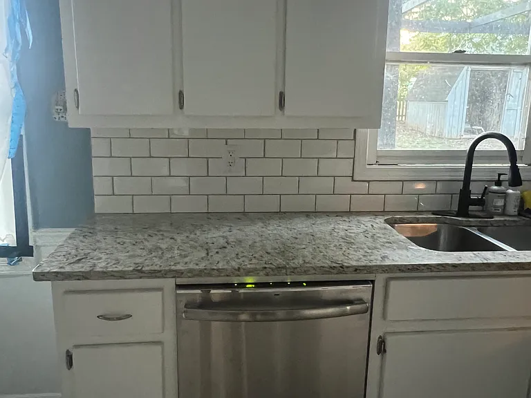 503 Holland Rd — Photo 8