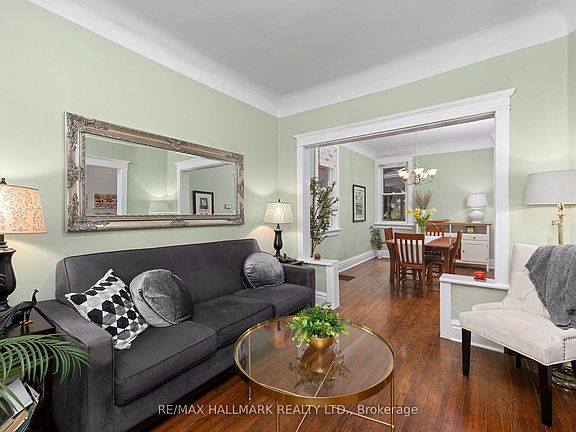4th image of 158 Woodfield Rd