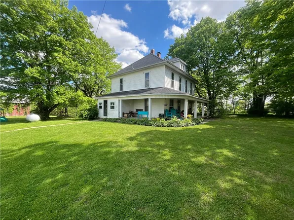 10828 N Grand Turn Rd, Marshall, IL 62441