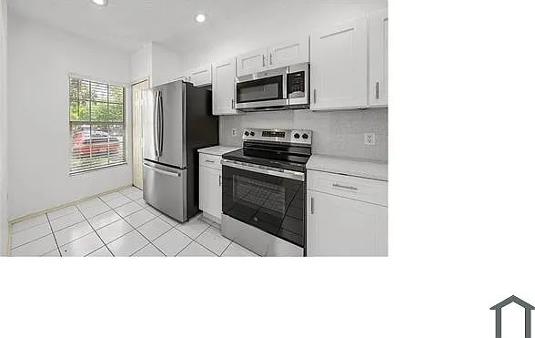 2 bed, 1200 sqft, $2,200 — Photo 2