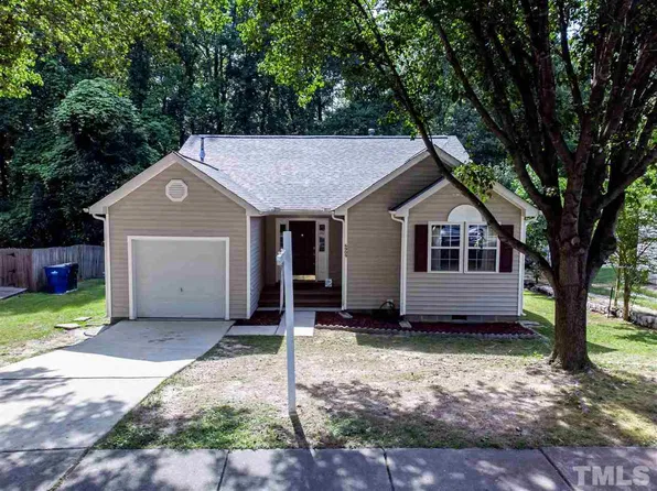 6909 Beaverwood Dr, Raleigh, NC 27616