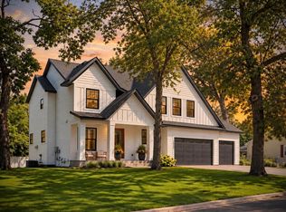 18806 S Ln, Minnetonka, MN 55345