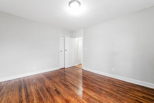 Rented by MNS | media 11