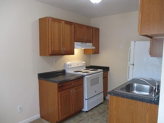 3rd image of 1465 E Bayview Blvd #C1
