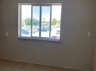 320 Espanola St NE UNIT 4, Albuquerque, NM 87108