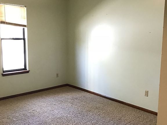 5th image of 1836 Yukon Ct N