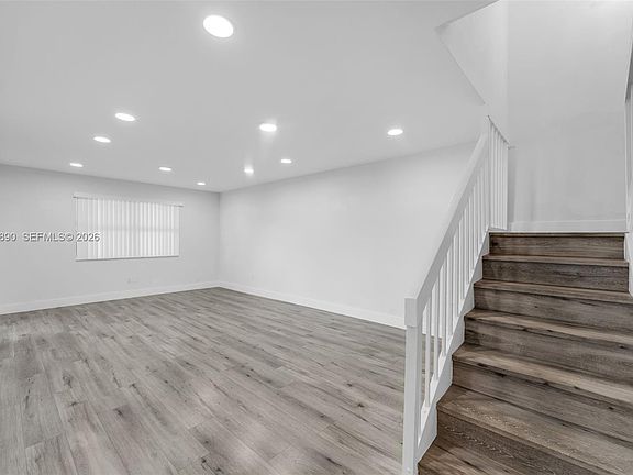 5th image of 14210 SW 94th Circle Ln APT 104-35