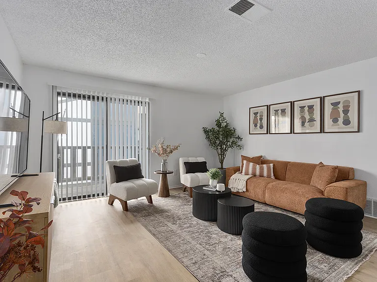 Indy Ridge — Photo 1