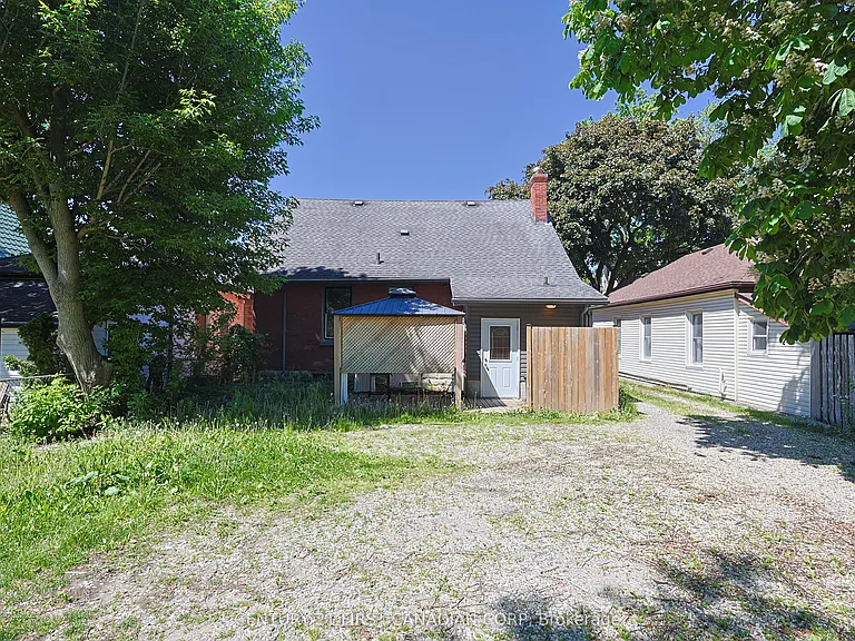 444 Dorinda St #MAIN FLOOR — Photo 29