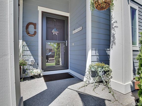 3rd image of 18420 18th Ave E