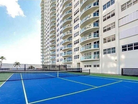 3rd image of 3410 Galt Ocean Dr APT 2008N
