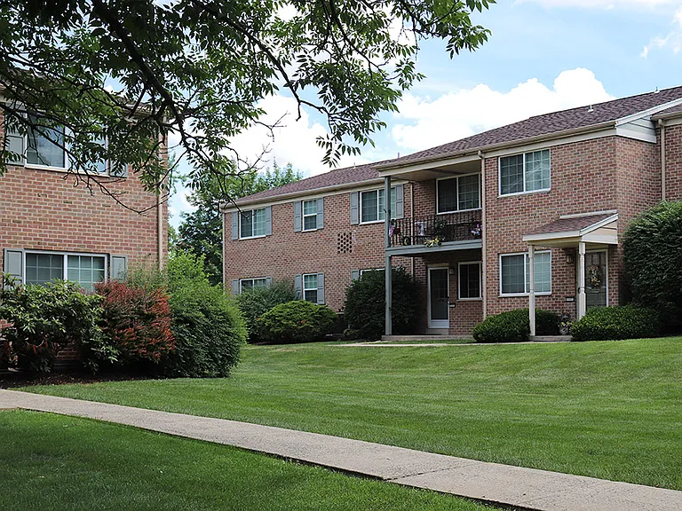 Cedar Glen Apartments — Photo 2
