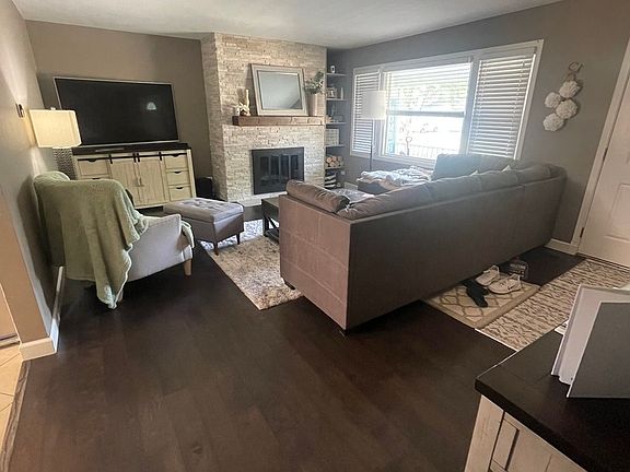 4th image of 1634 Cambourne Ln