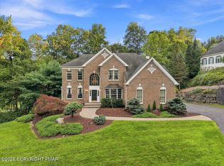 268 Great Bear Way Rd, East Stroudsburg, PA 18302