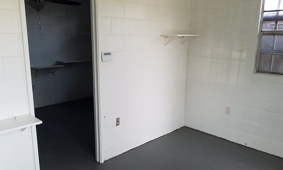 2nd image of 1441 Magnolia Avenue