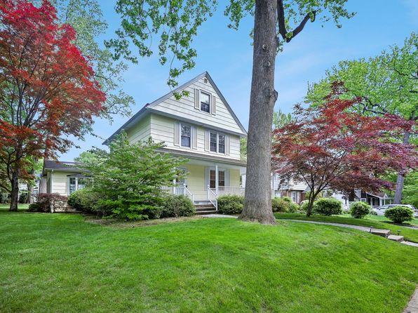 155 Sunset Ln