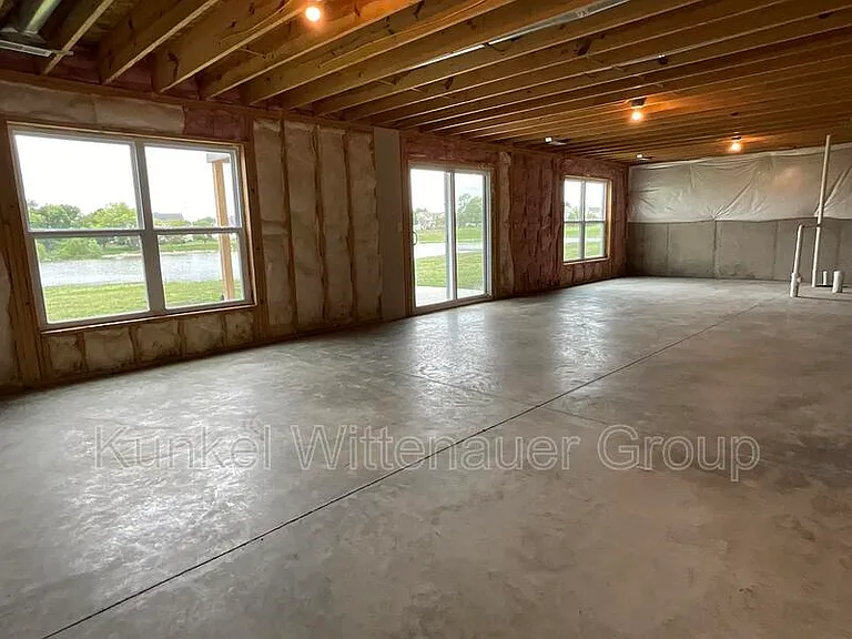 808 Applewood Creek Dr — Photo 25
