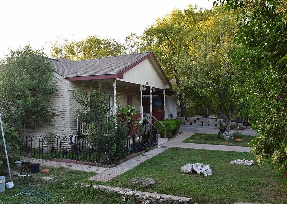 1st image of 2709 NW 21st St