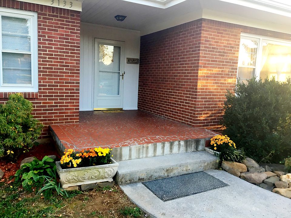 Covered Entryway!