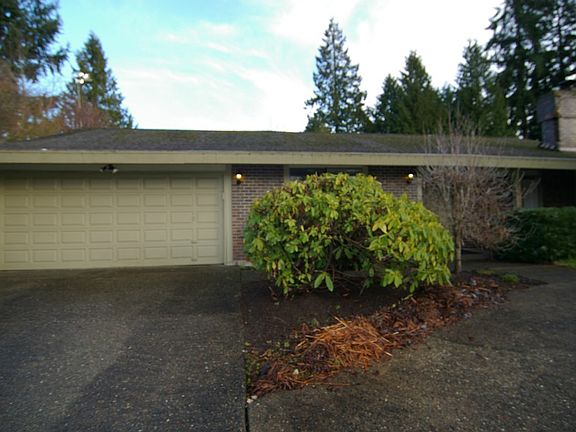 4th image of 1614 184th Ave NE