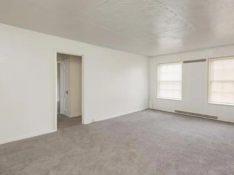 14603 Milverton Rd — Photo 3