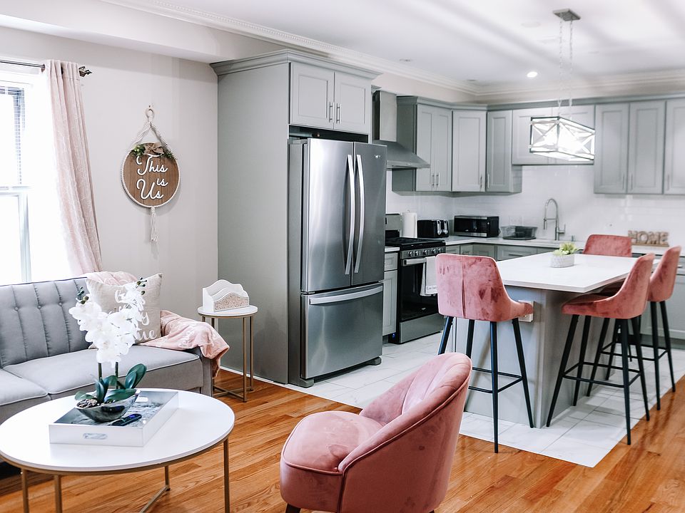 1st image of 399 Broadway #1