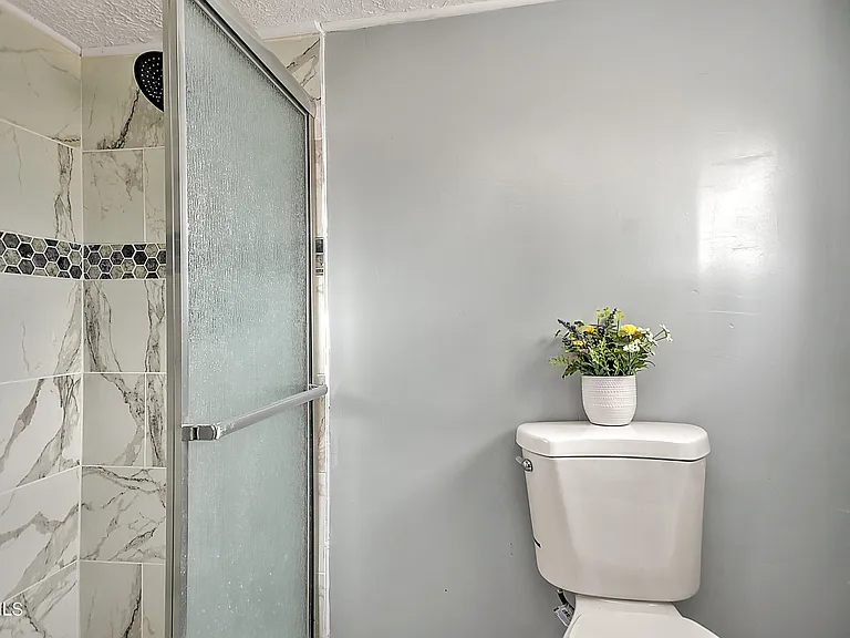 1208 Riverside Ave — Photo 19