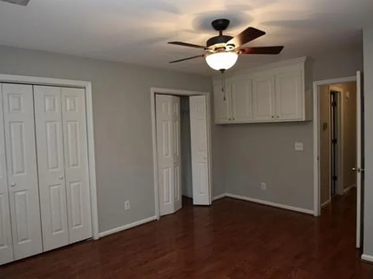 3845 Overbrook Dr #B — Photo 8