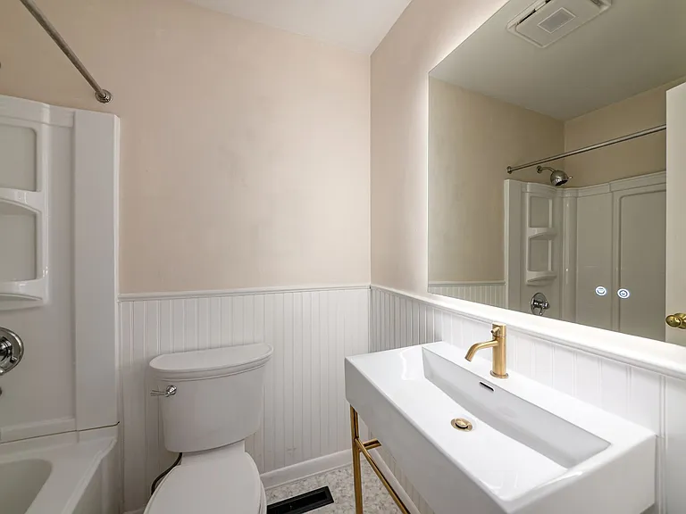297 E Clearview Ave — Photo 24