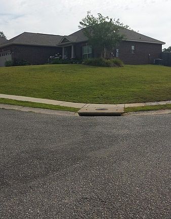 Pic 1
						:
						House sits on corner of Sanctuary Blvd and Meadowlark Cove