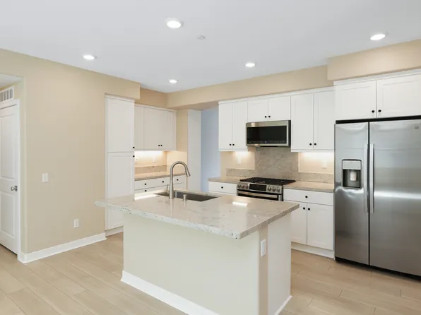 1100 Lasso Way #203, Ladera Ranch, CA 92694