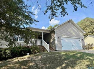 70 Covington Ridge Dr, Jacksonville, AL 36265