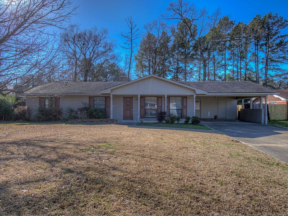 1st image of 1021 Willow Dr
