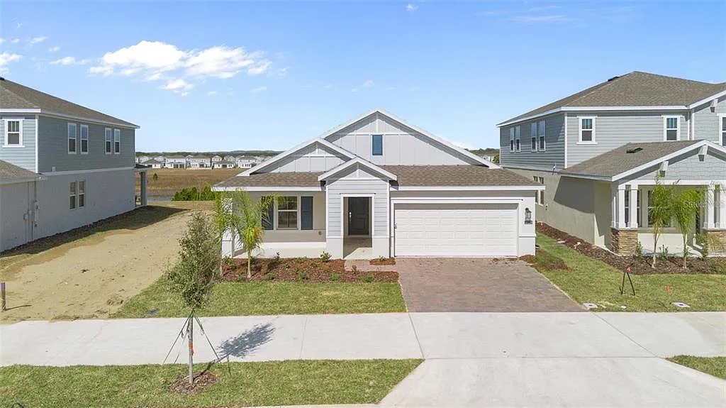 3 bed, 2.0 bath, 1713 sqft, $2,500 — Photo 2