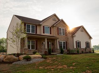 41 Rino Dr, Fleetwood, PA 19522