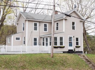 1104 Huntington Rd, Russell, MA 01071