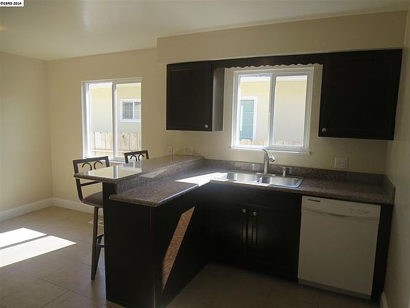 5th image of 1021 Trenton Blvd