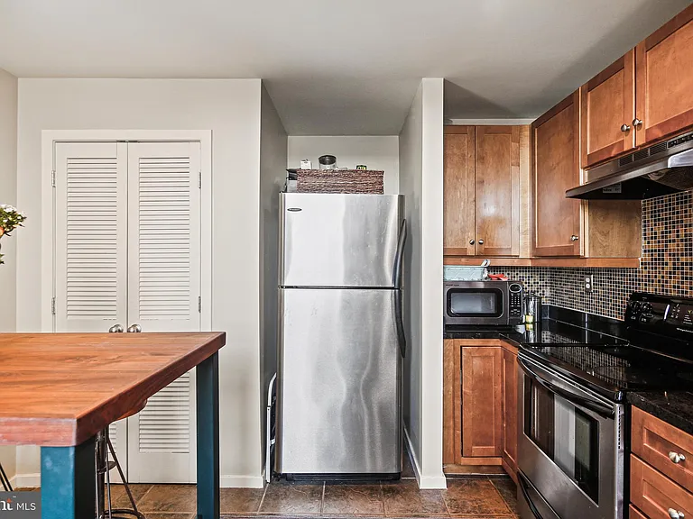1211 Light St #308 — Photo 13