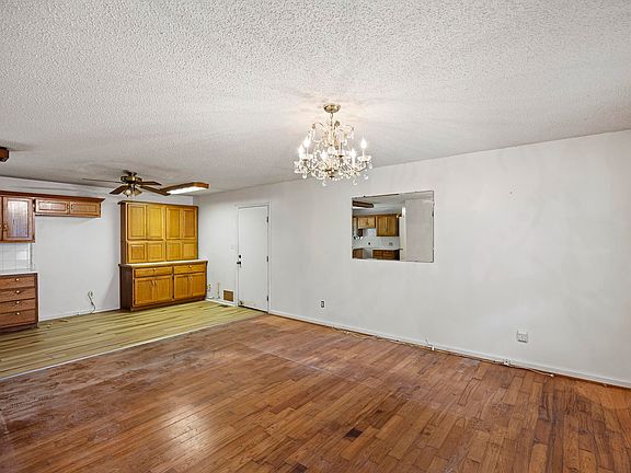 4th image of 315 Sims Hollow Rd